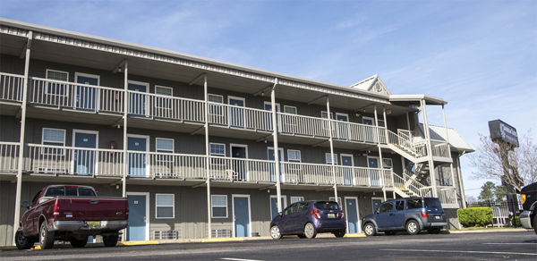 Daybreak Suites Extended Stay Dothan Bagian luar foto